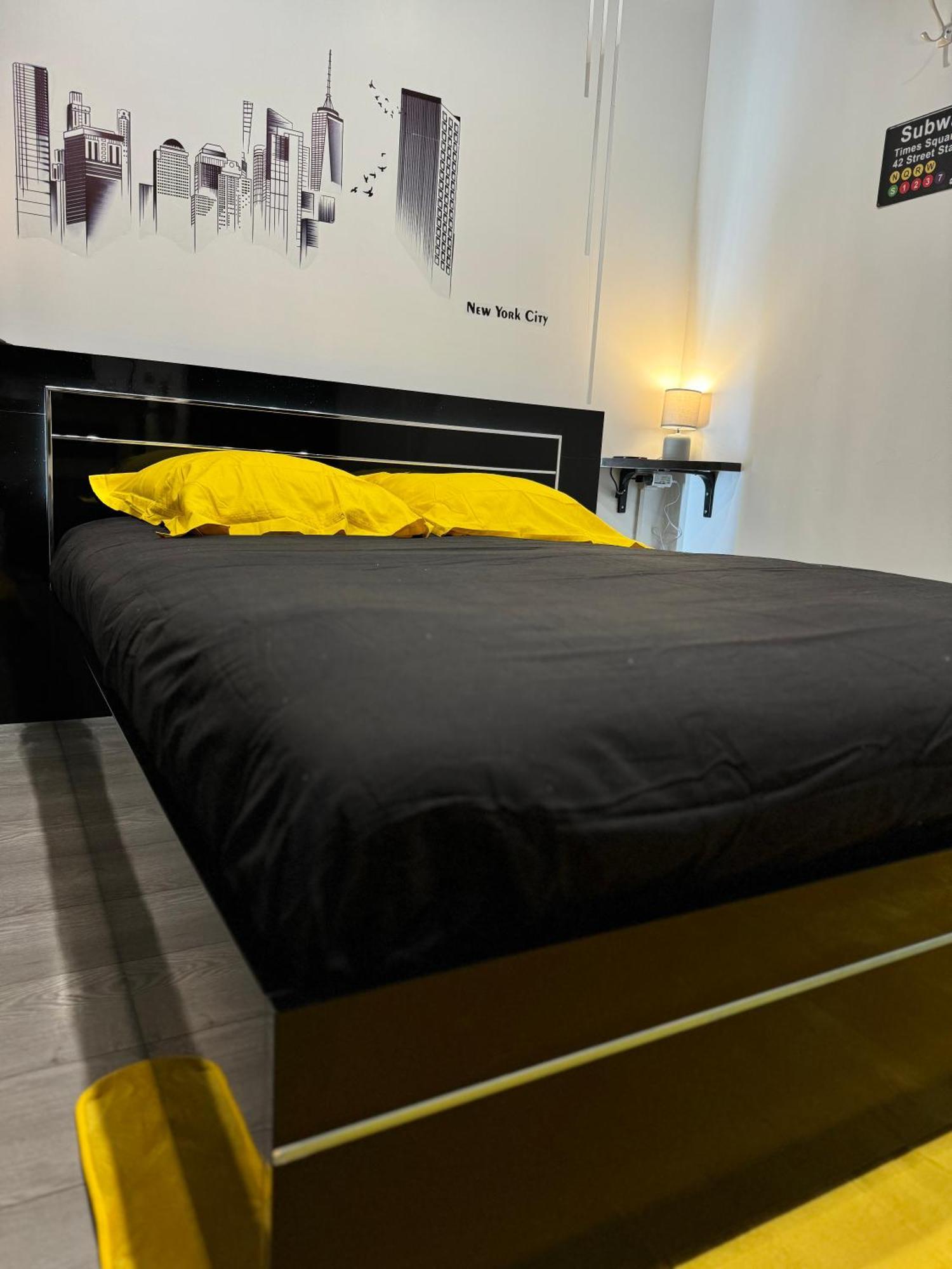 Worldroom Chambre Privee Avec Espace Commun Perpignan Dış mekan fotoğraf