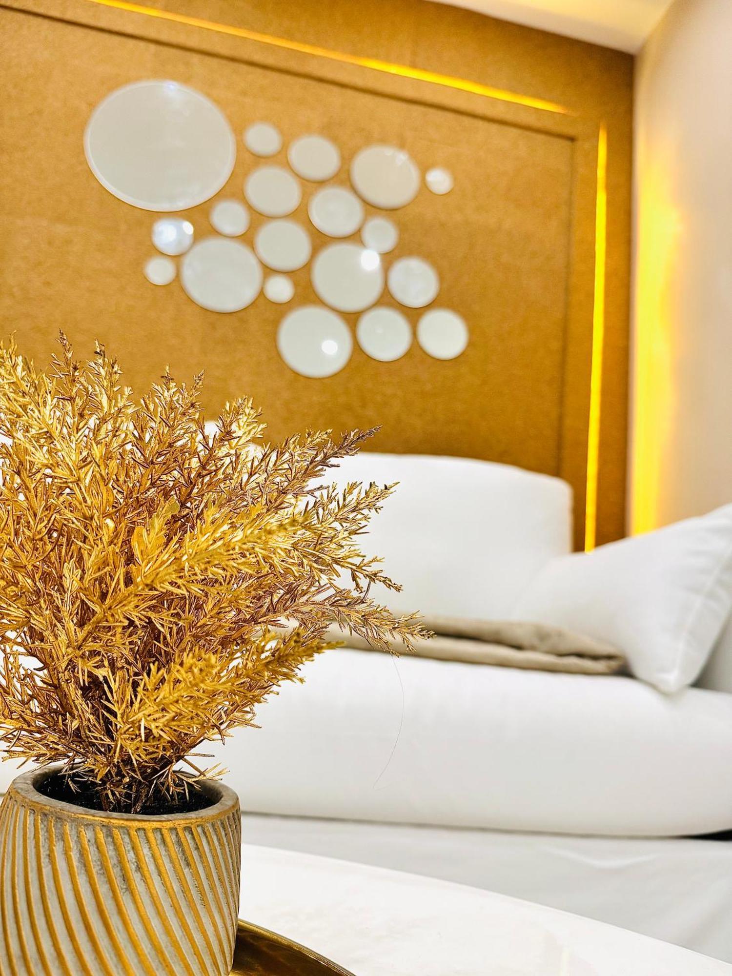 Worldroom Chambre Privee Avec Espace Commun Perpignan Dış mekan fotoğraf